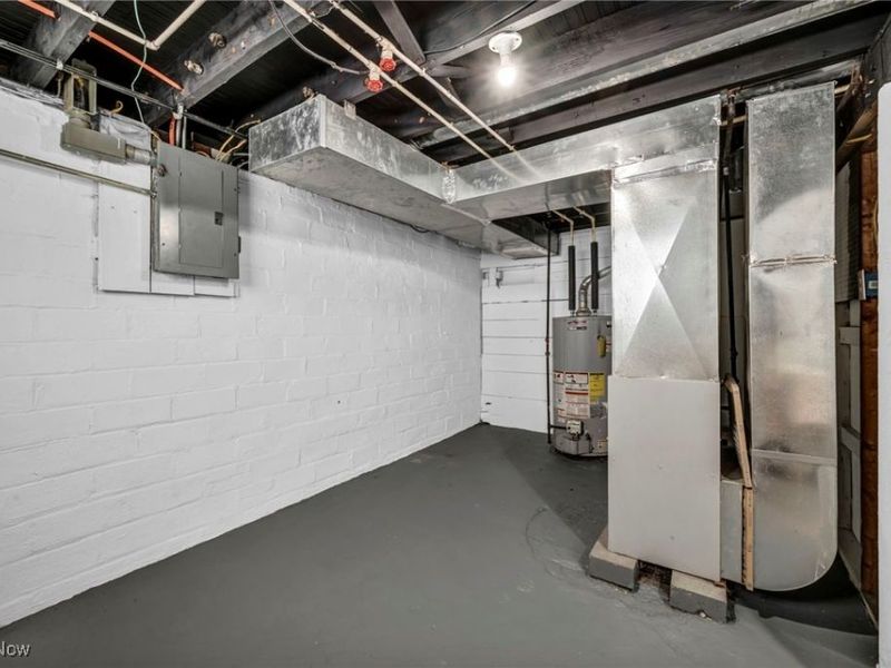 2153 W 106th Street, Cleveland, OH 44102 Photo 31