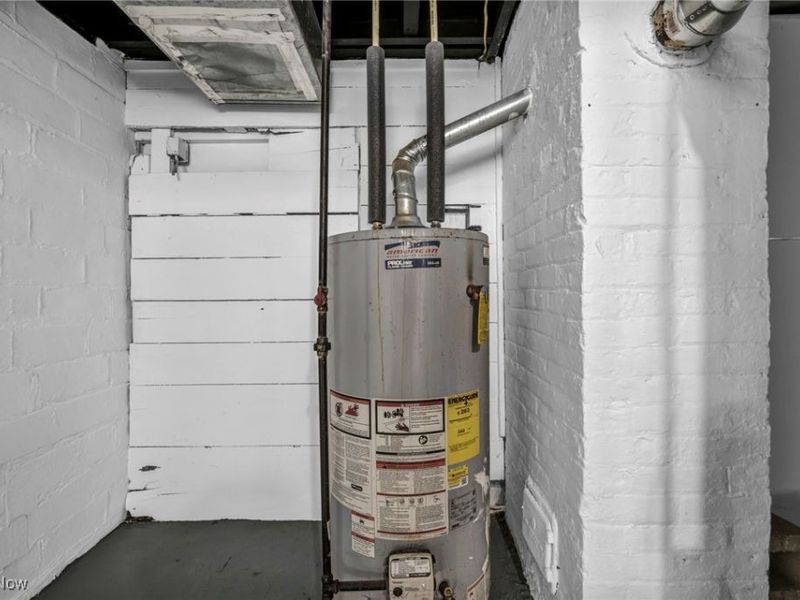 2153 W 106th Street, Cleveland, OH 44102 Photo 32