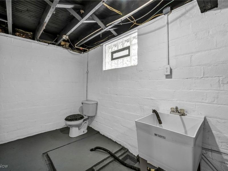 2153 W 106th Street, Cleveland, OH 44102 Photo 33