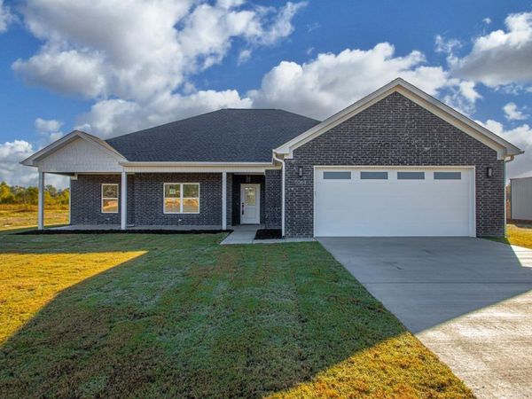 1064 Duke Drive, Bauxite, AR 72011