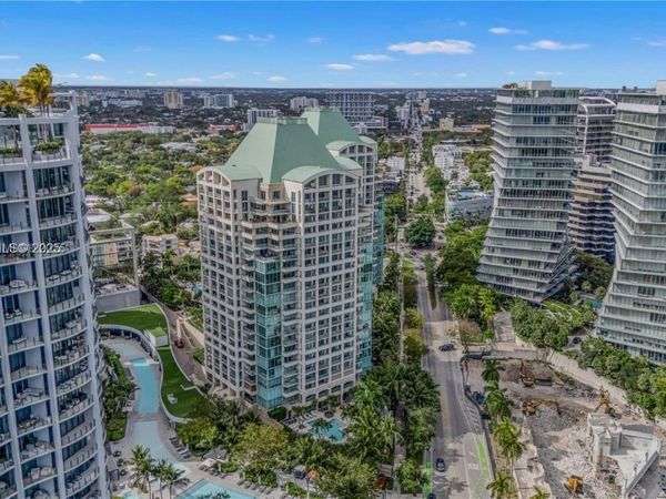 3400 SW 27th Ave, Unit 605, Miami, FL 33133