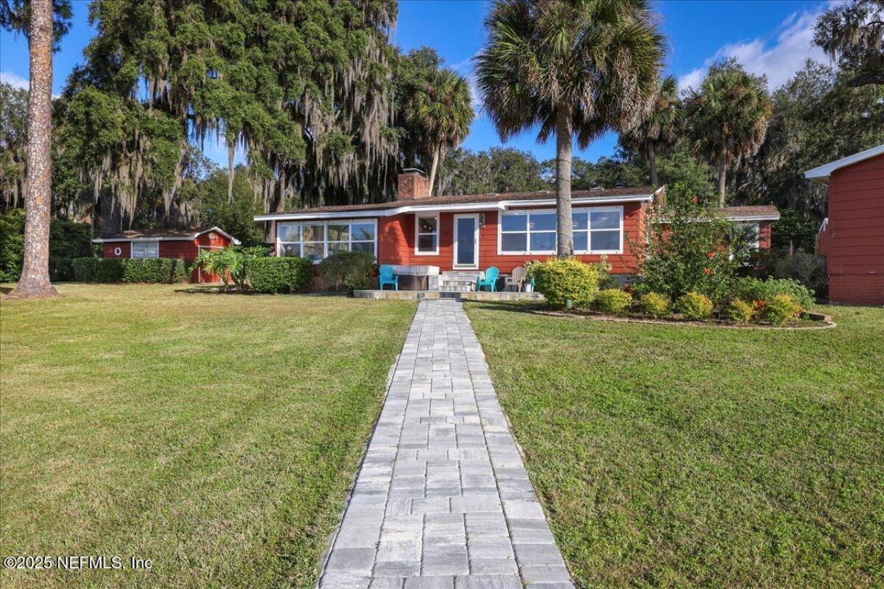 802 Lemon Avenue, Crescent City, FL 32112 Photo