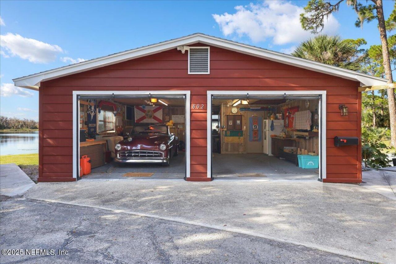 802 Lemon Avenue, Crescent City, FL 32112 Photo