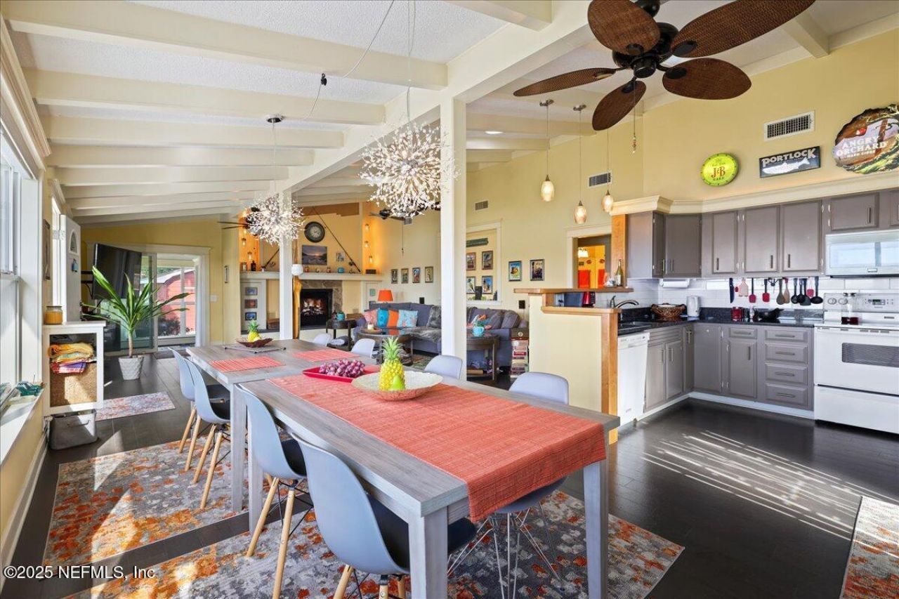 802 Lemon Avenue, Crescent City, FL 32112 Photo