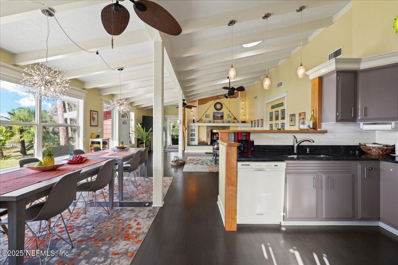 802 Lemon Avenue, Crescent City, FL 32112 Photo