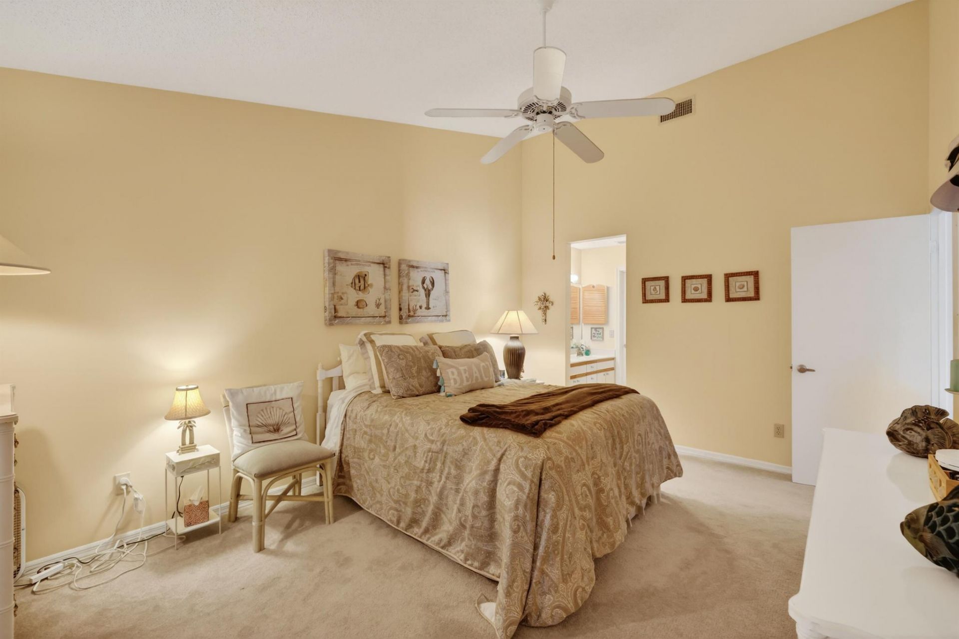 2540 SE Tropical East Circle E, Port Saint Lucie, FL 34952 Photo