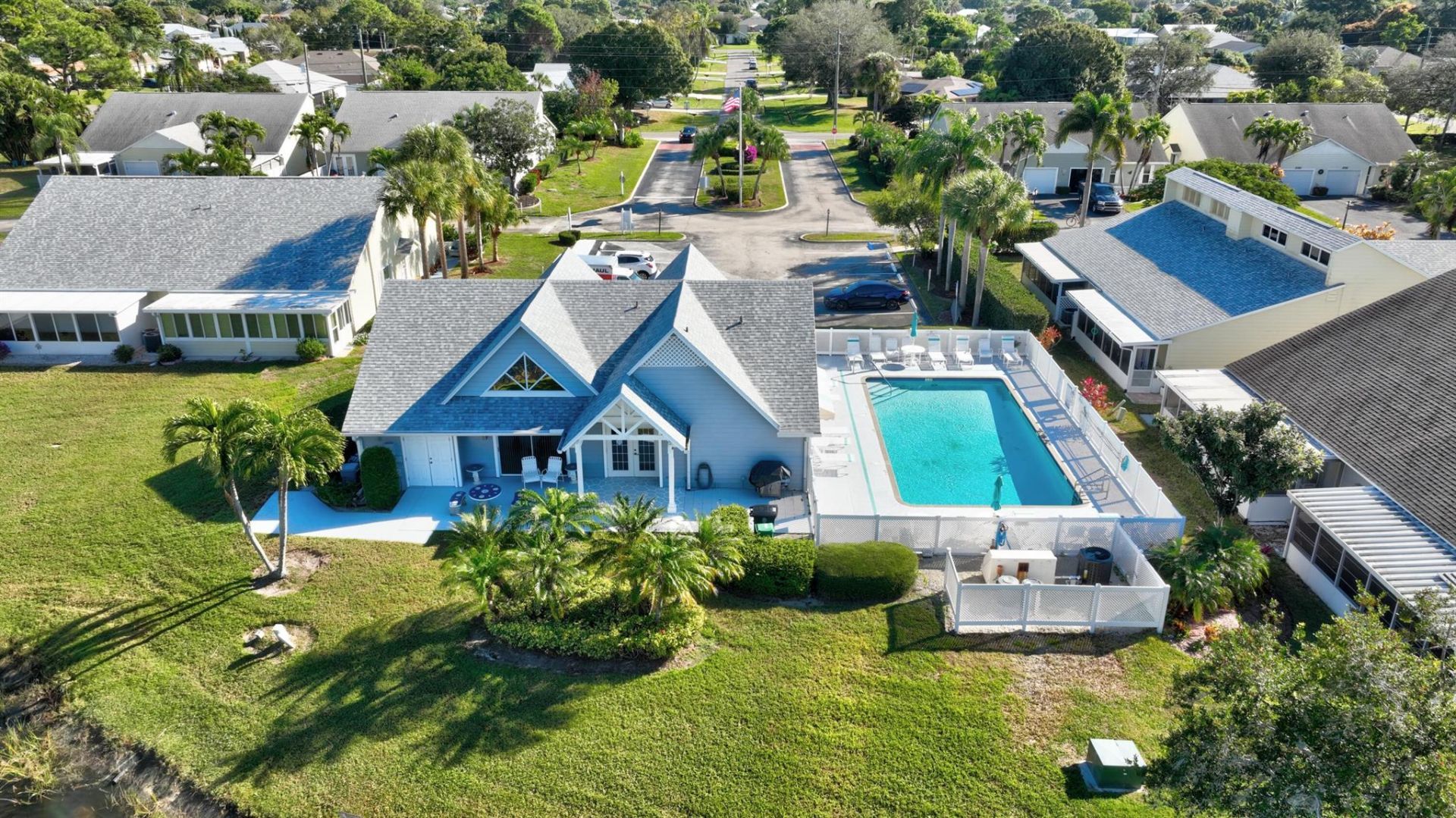 2540 SE Tropical East Circle E, Port Saint Lucie, FL 34952 Photo