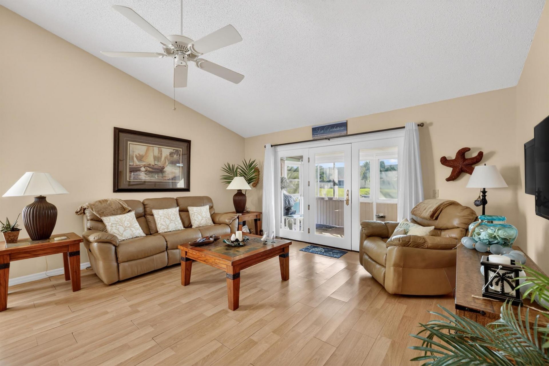 2540 SE Tropical East Circle E, Port Saint Lucie, FL 34952 Photo