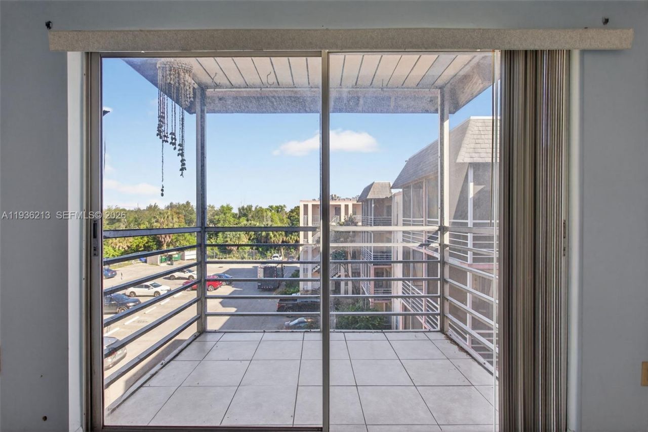 2800 NW 56th Ave, Unit C408, Lauderhill, FL 33313 Photo