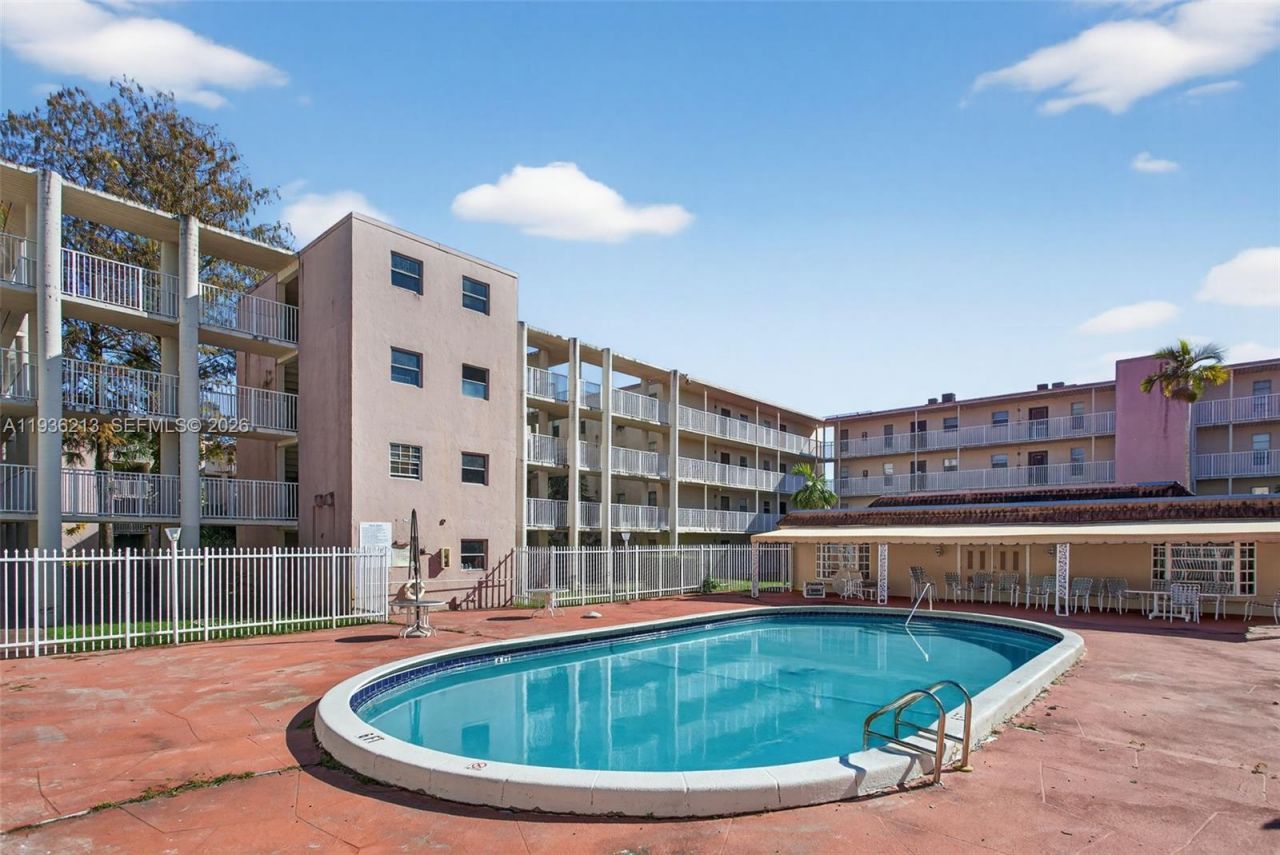 2800 NW 56th Ave, Unit C408, Lauderhill, FL 33313 Photo