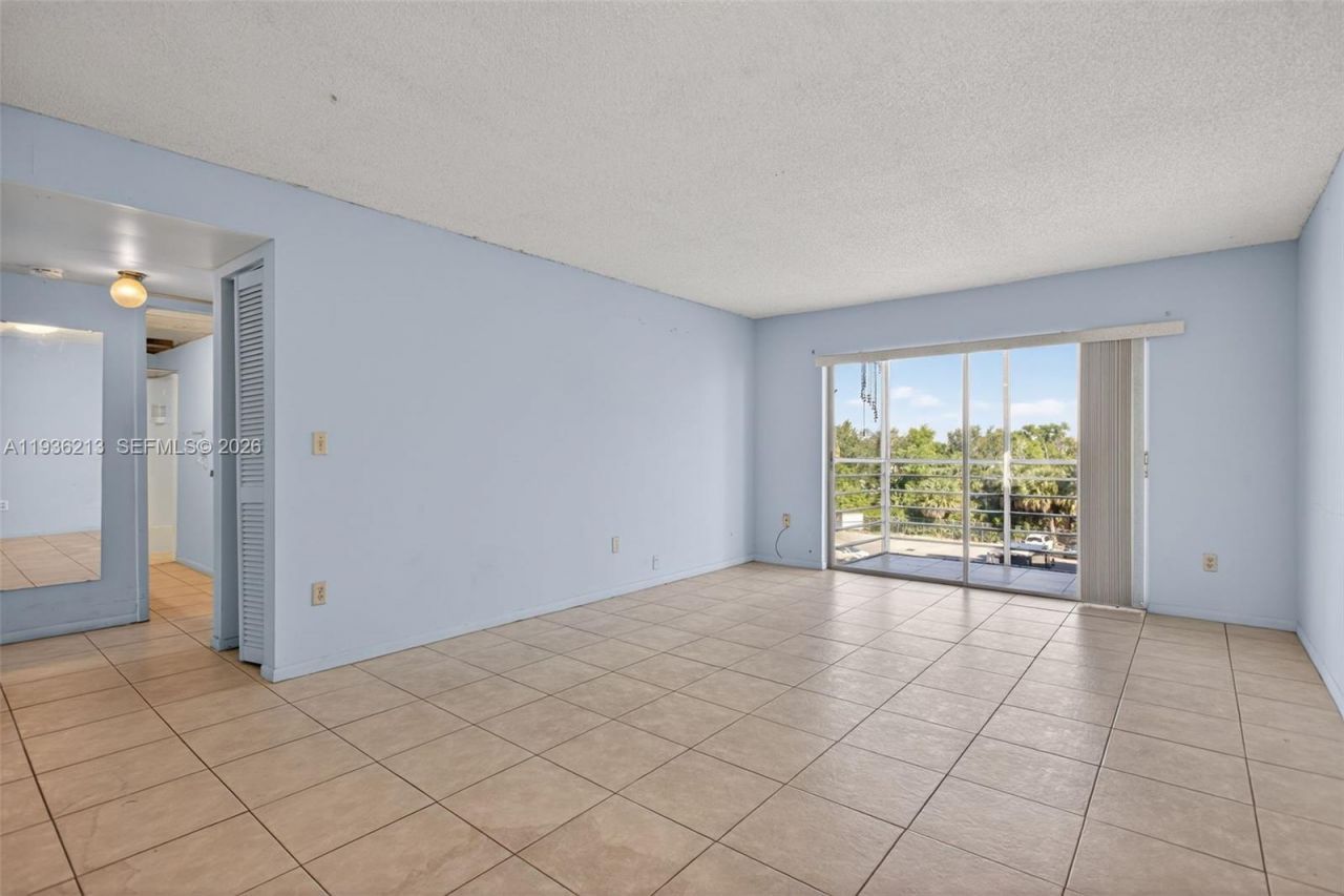 2800 NW 56th Ave, Unit C408, Lauderhill, FL 33313 Photo