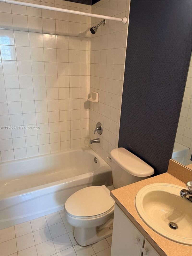 904 SW 154th Path, Miami, FL 33194 Photo