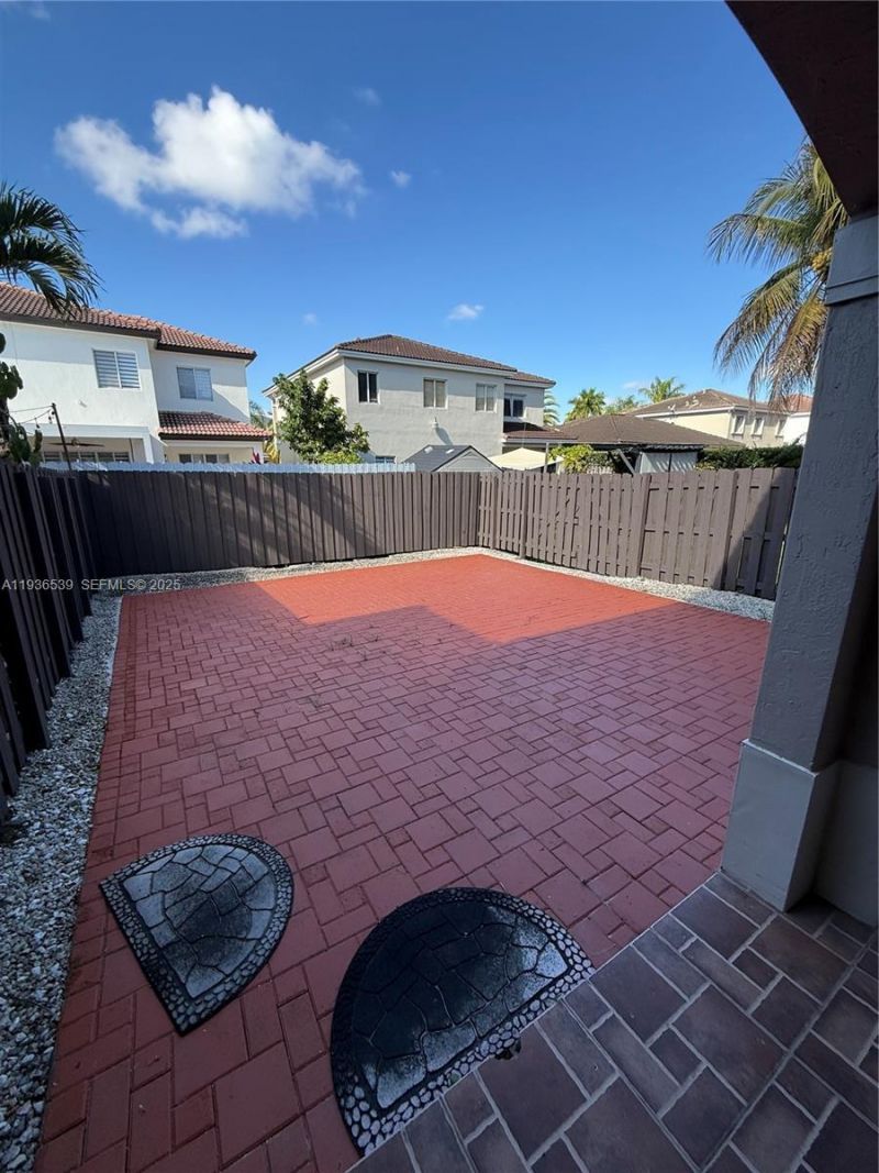 904 SW 154th Path, Miami, FL 33194 Photo