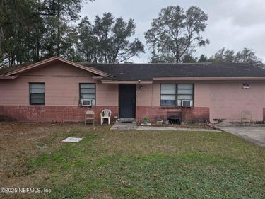111 ELM Avenue, Palatka, FL 32177