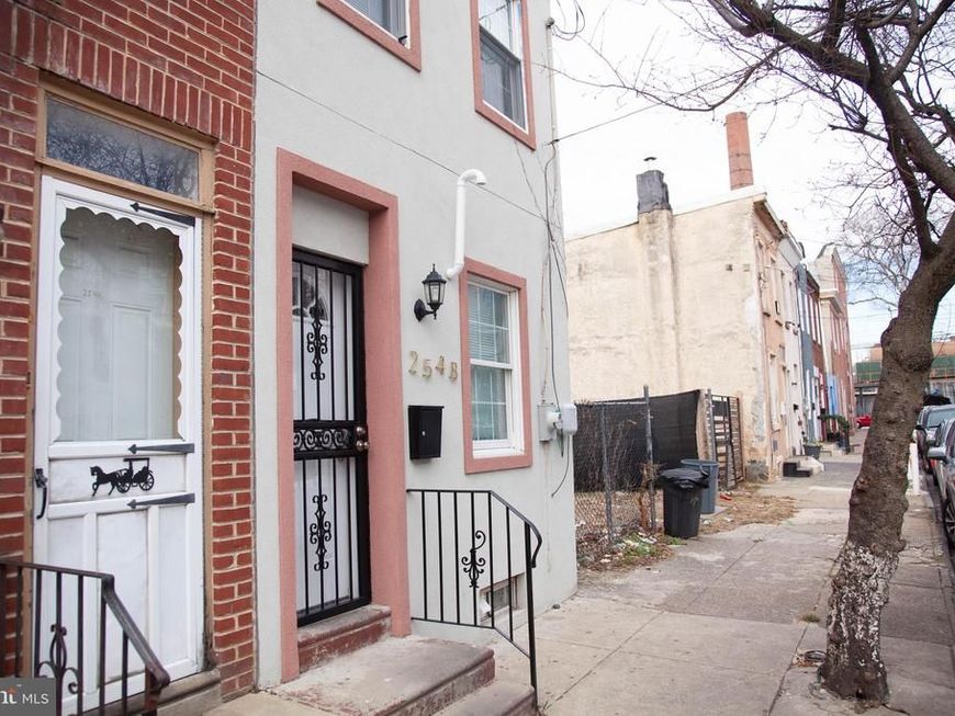 2548 N Lee Street, Philadelphia, PA 19125 Main Photo