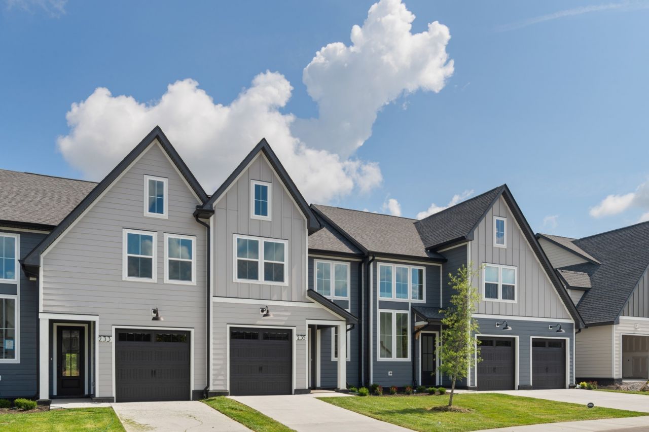 233 Panther Dr, Murfreesboro, TN 37127 Main Photo