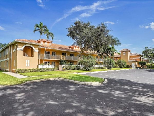 5876 Regal Glen Drive, Unit 201, Boynton Beach, FL 33437