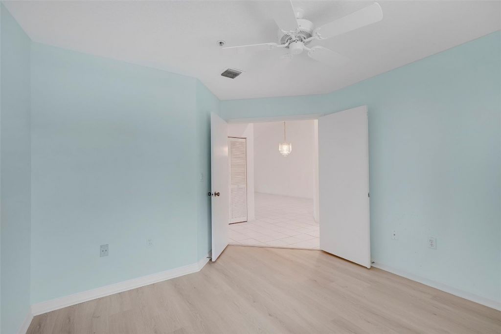 5876 Regal Glen Drive, Unit 201, Boynton Beach, FL 33437 Photo