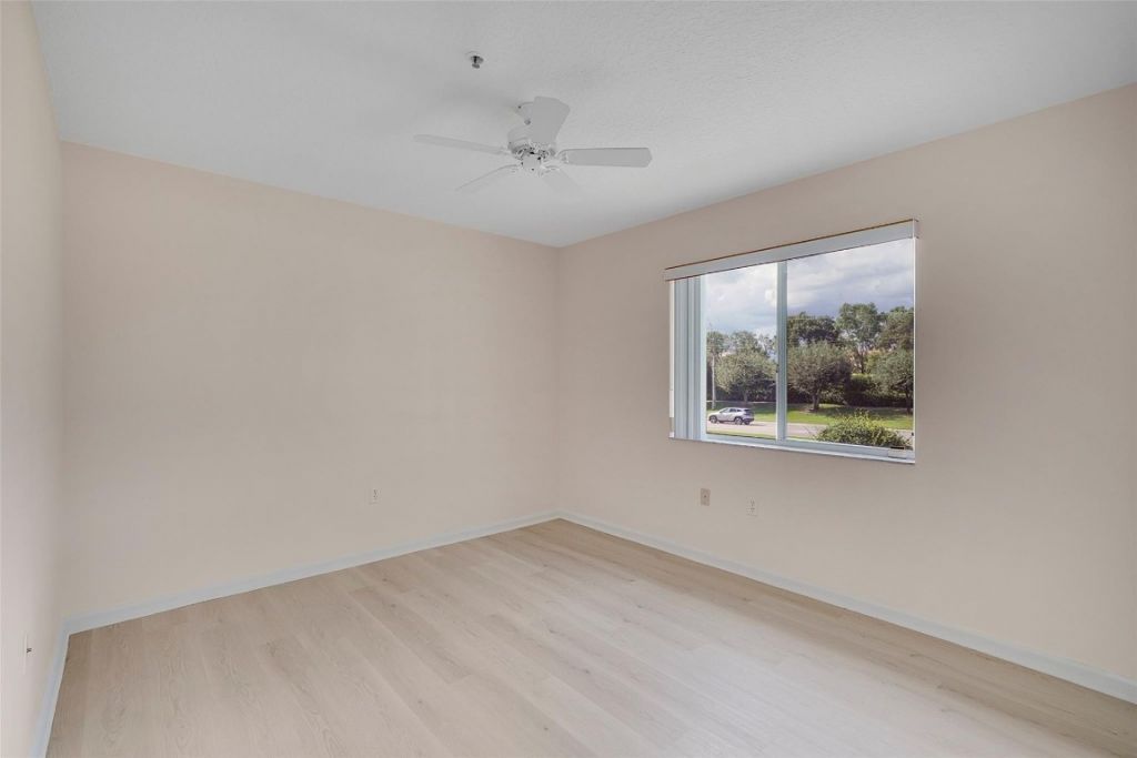 5876 Regal Glen Drive, Unit 201, Boynton Beach, FL 33437 Photo