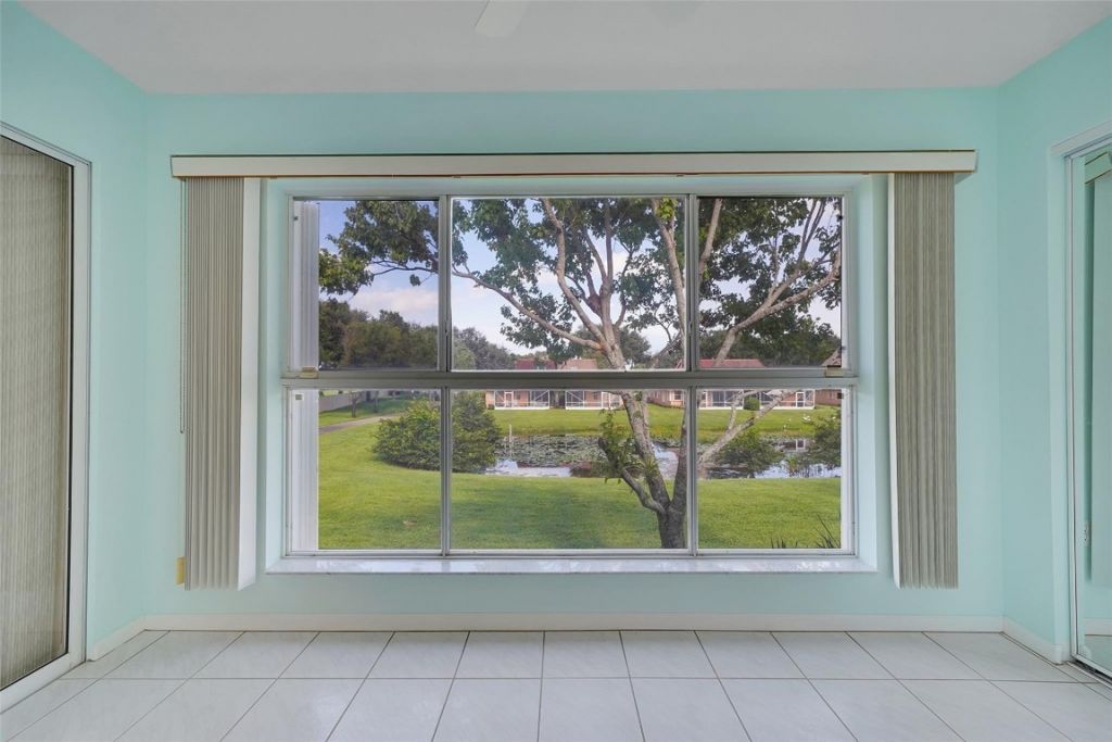 5876 Regal Glen Drive, Unit 201, Boynton Beach, FL 33437 Photo