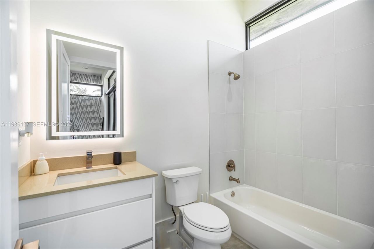 11911 NW 2 St, Plantation, FL 33325 Photo