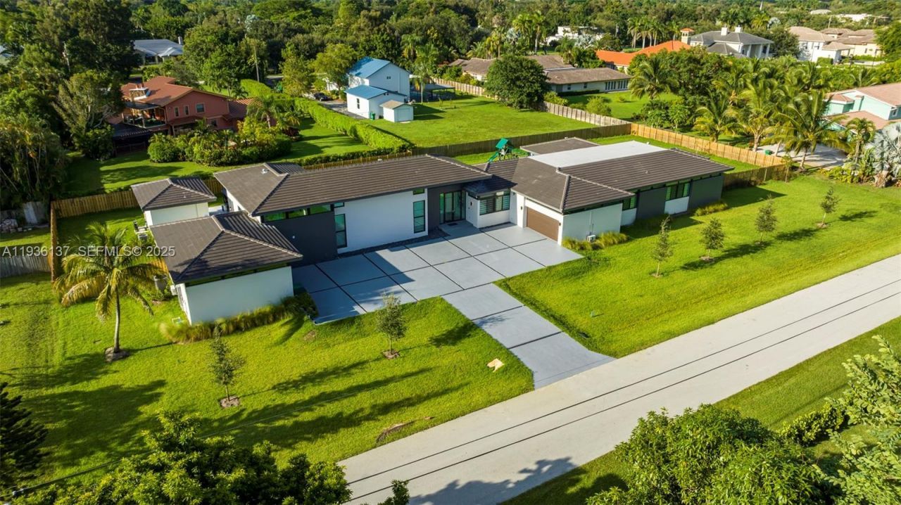 11911 NW 2 St, Plantation, FL 33325 Photo