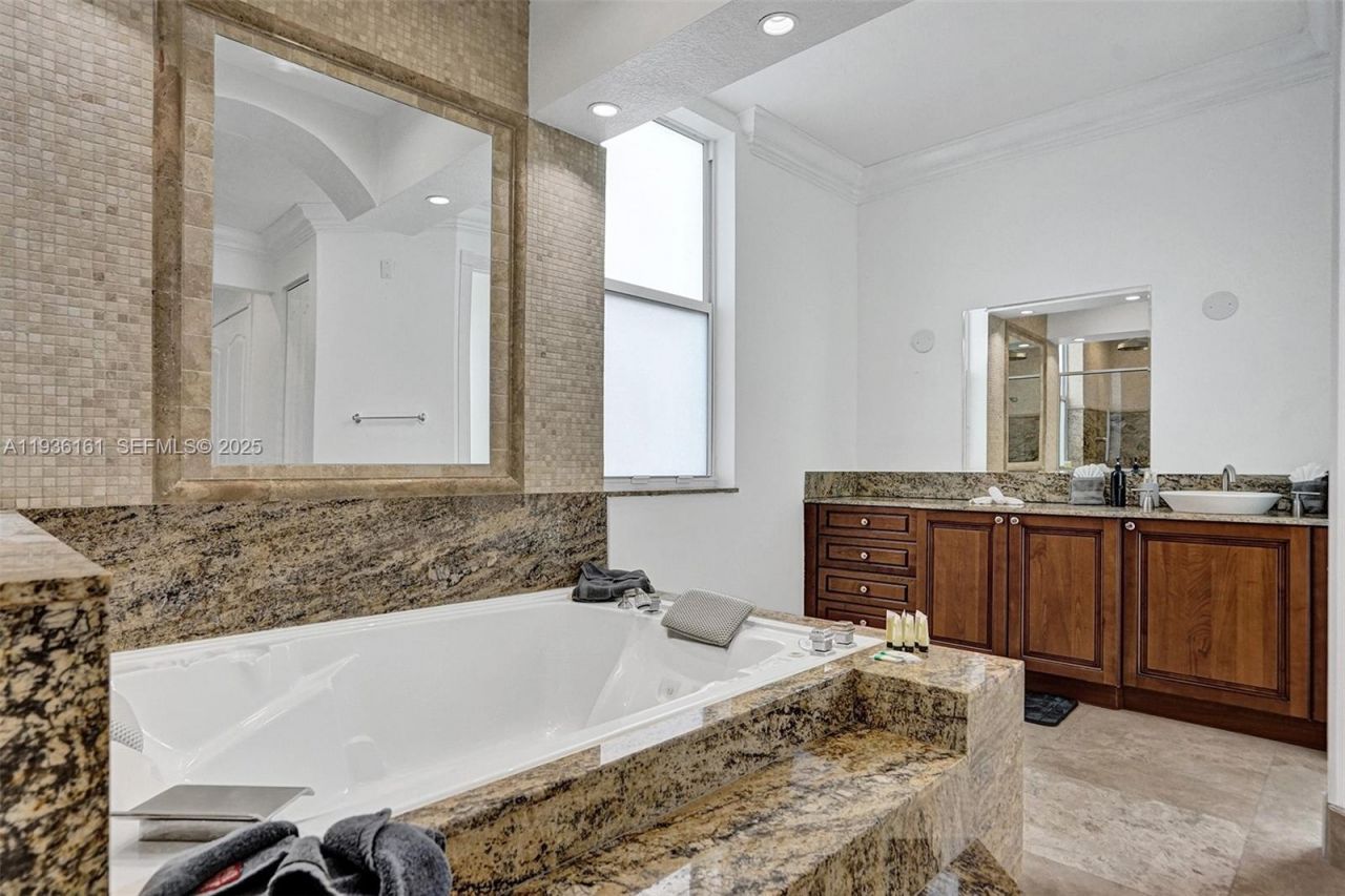 1430 NW 114th Ave, Plantation, FL 33323 Photo