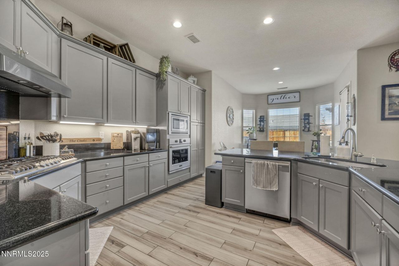 309 Coyote Crossing, Sparks, NV 89441 Photo