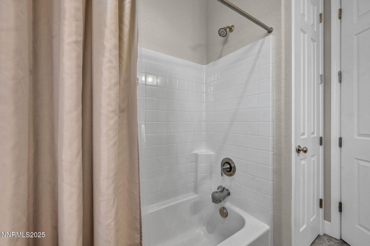 309 Coyote Crossing, Sparks, NV 89441 Photo