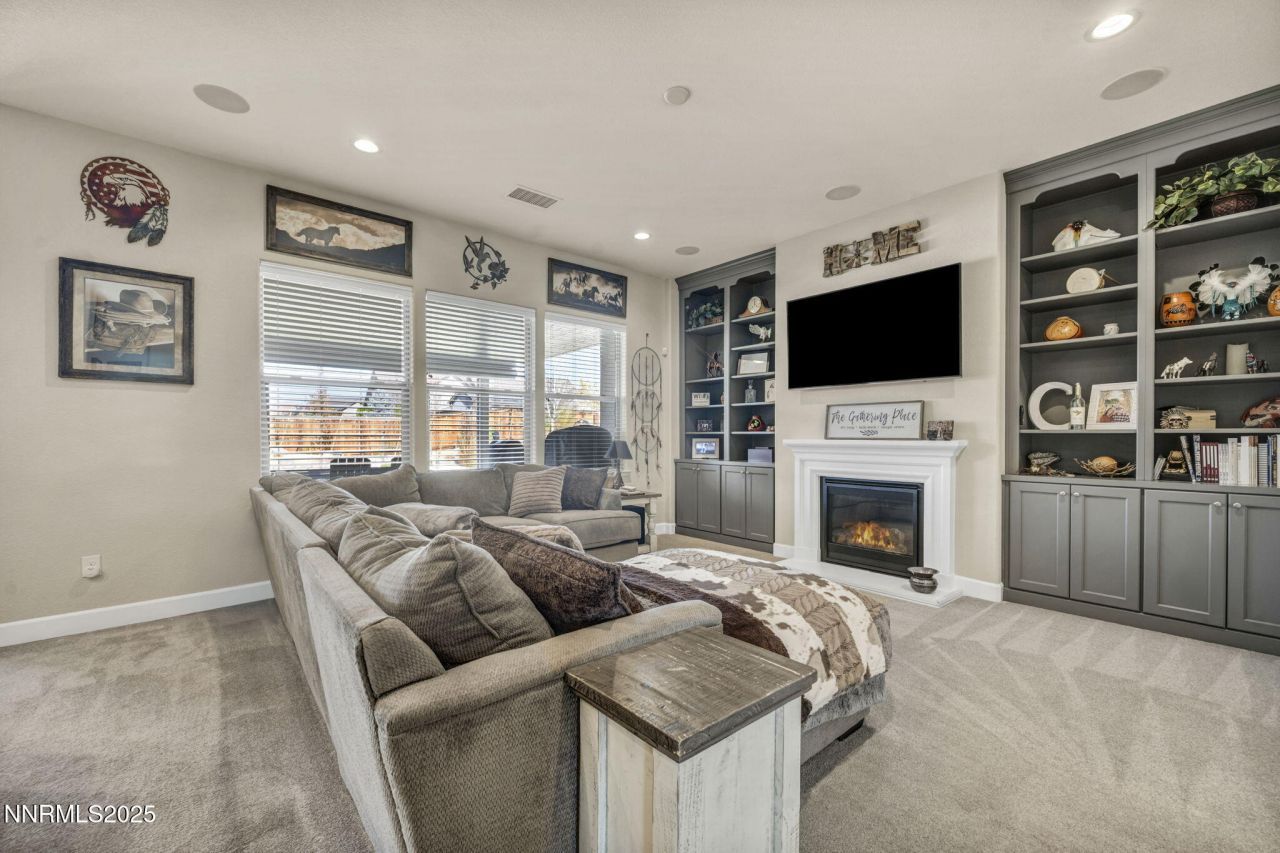 309 Coyote Crossing, Sparks, NV 89441 Photo