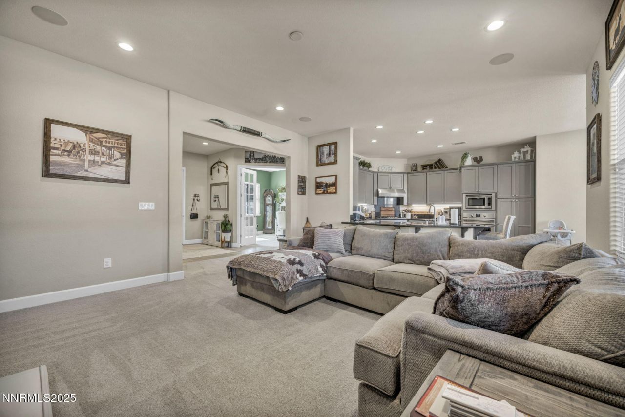 309 Coyote Crossing, Sparks, NV 89441 Photo