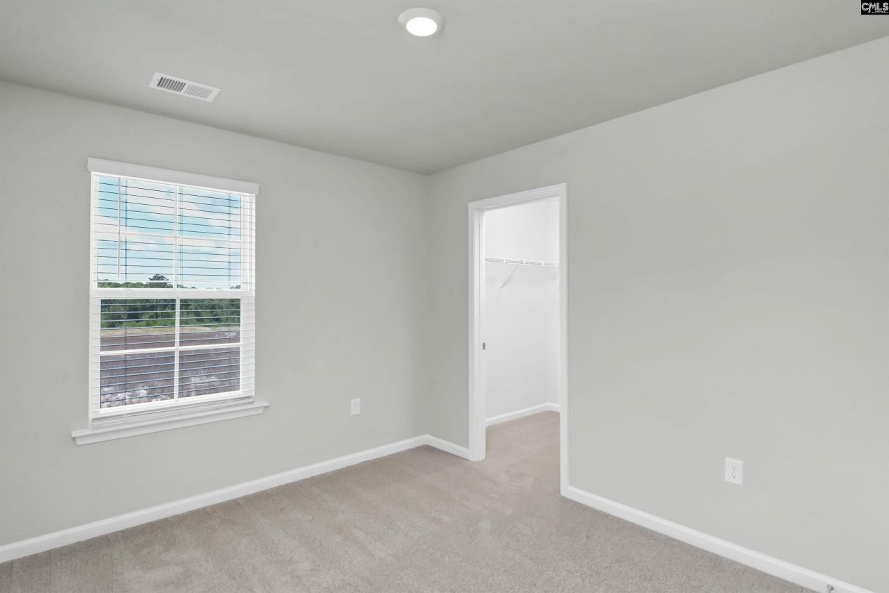 638 Glacier Road Photo 19