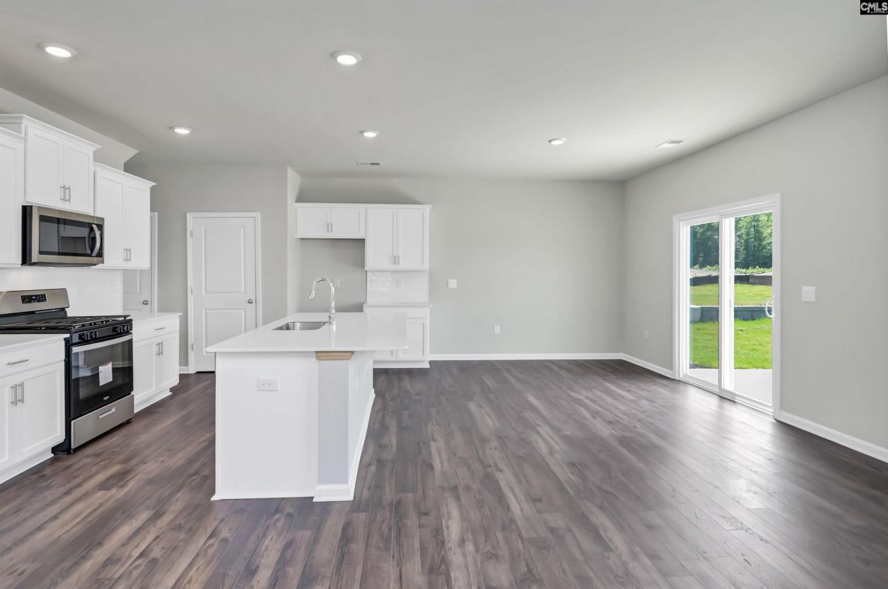 638 Glacier Road Photo 8