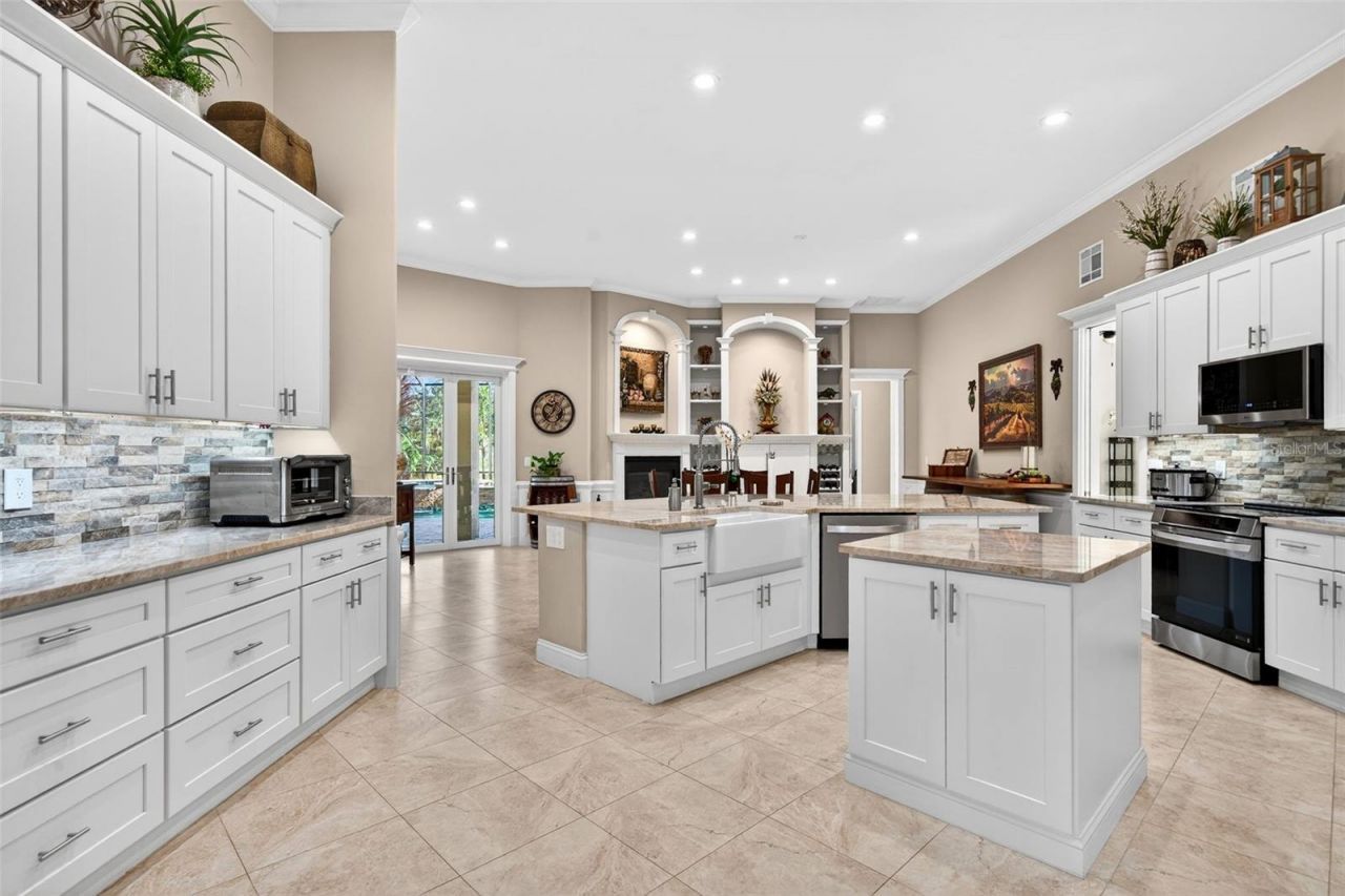 6677 Mandarin Road, Sarasota, FL 34238 Photo