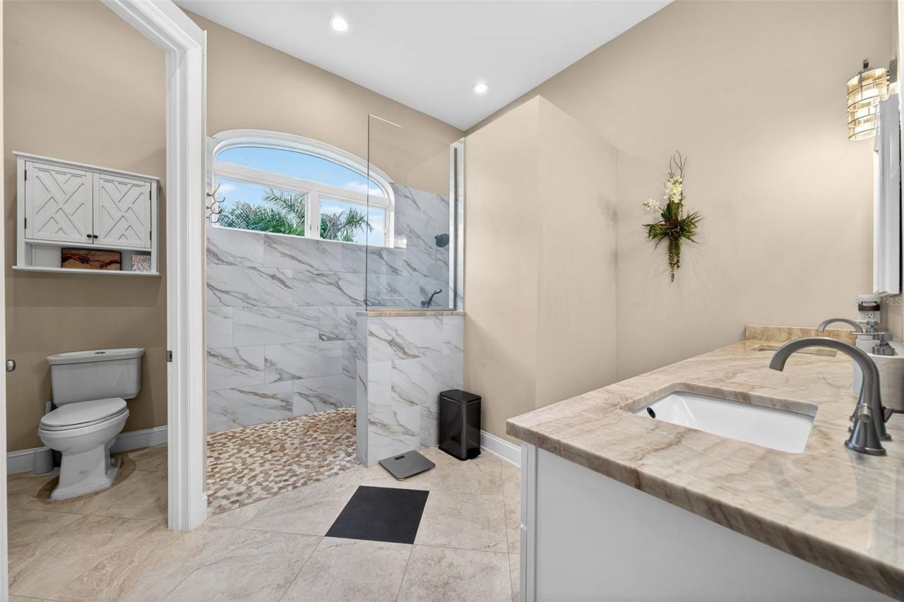 6677 Mandarin Road, Sarasota, FL 34238 Photo