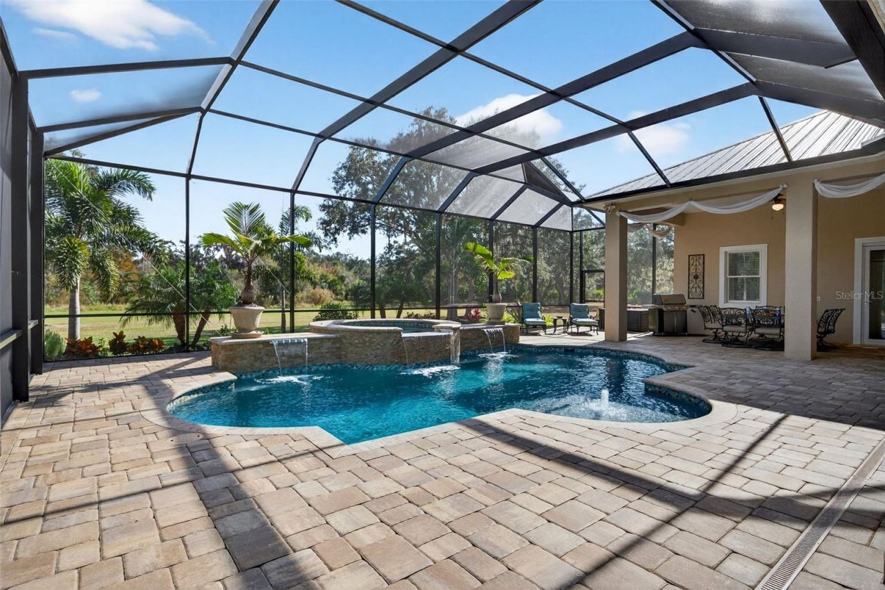 6677 Mandarin Road, Sarasota, FL 34238 Photo