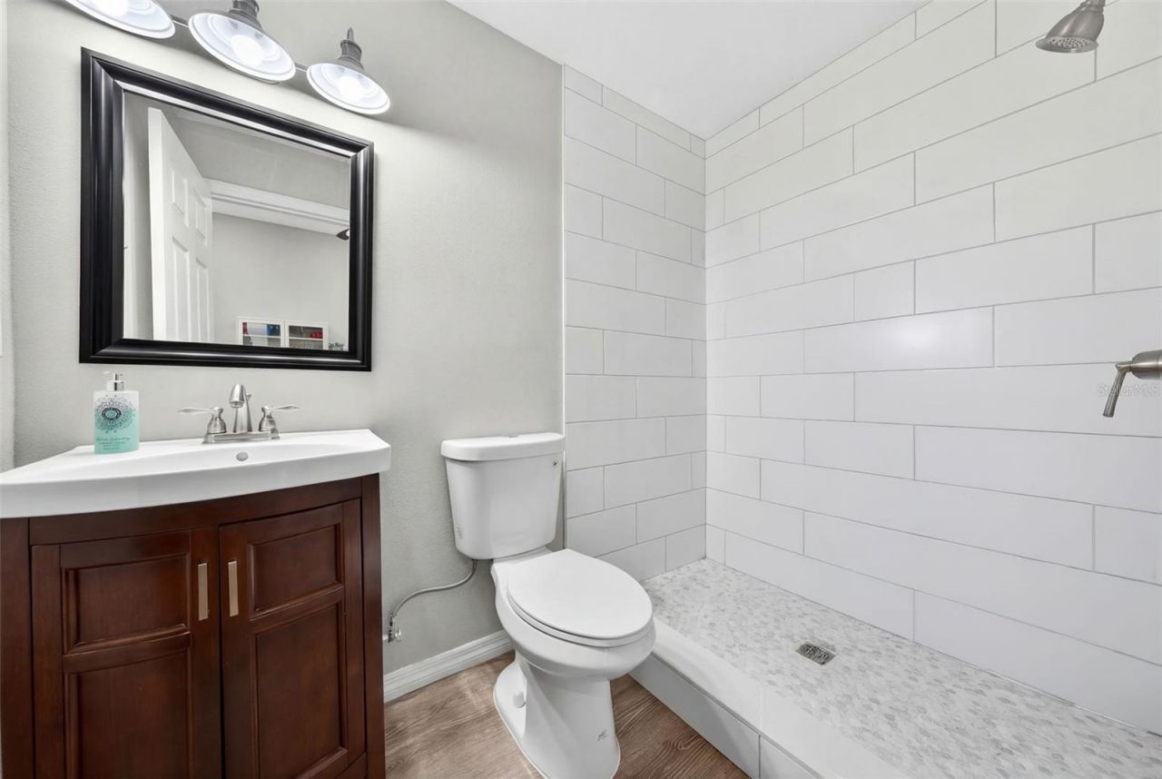 6677 Mandarin Road, Sarasota, FL 34238 Photo