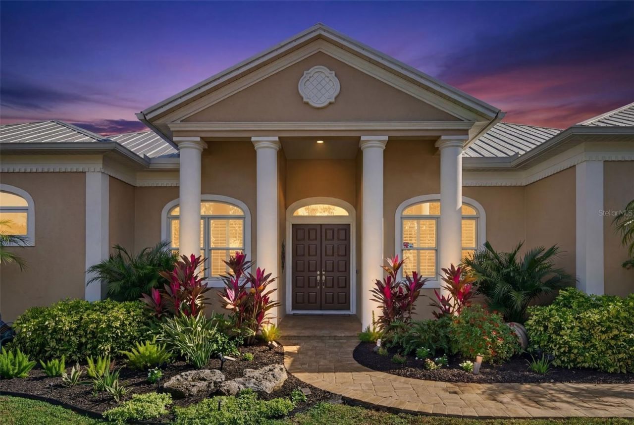 6677 Mandarin Road, Sarasota, FL 34238 Photo