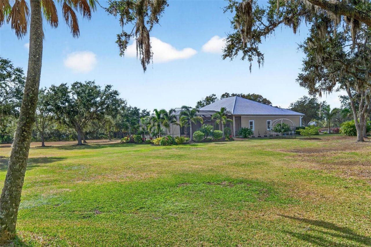 6677 Mandarin Road, Sarasota, FL 34238 Photo