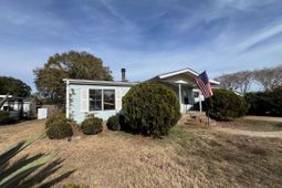 748 Nelson Dr. photo 4