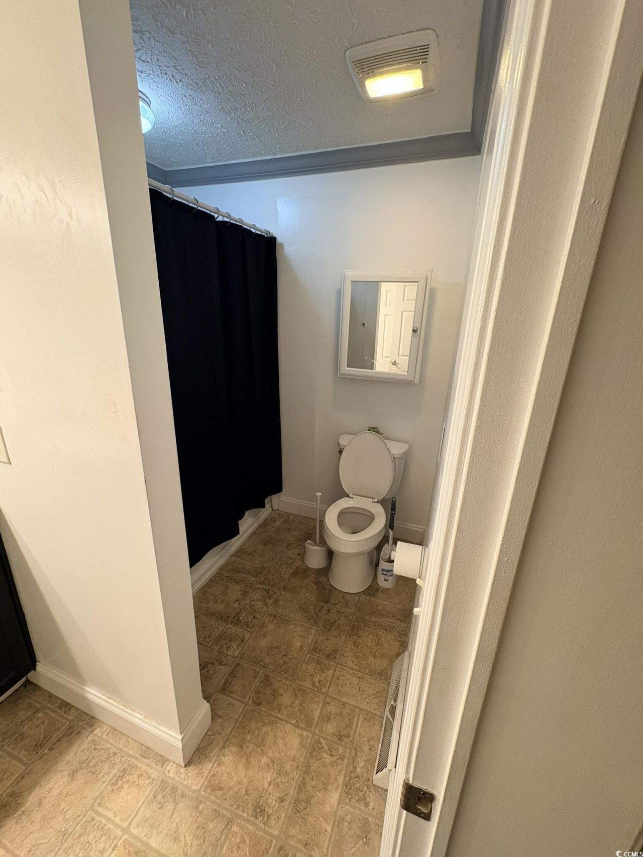 2404 Farmwood Circle Photo 28