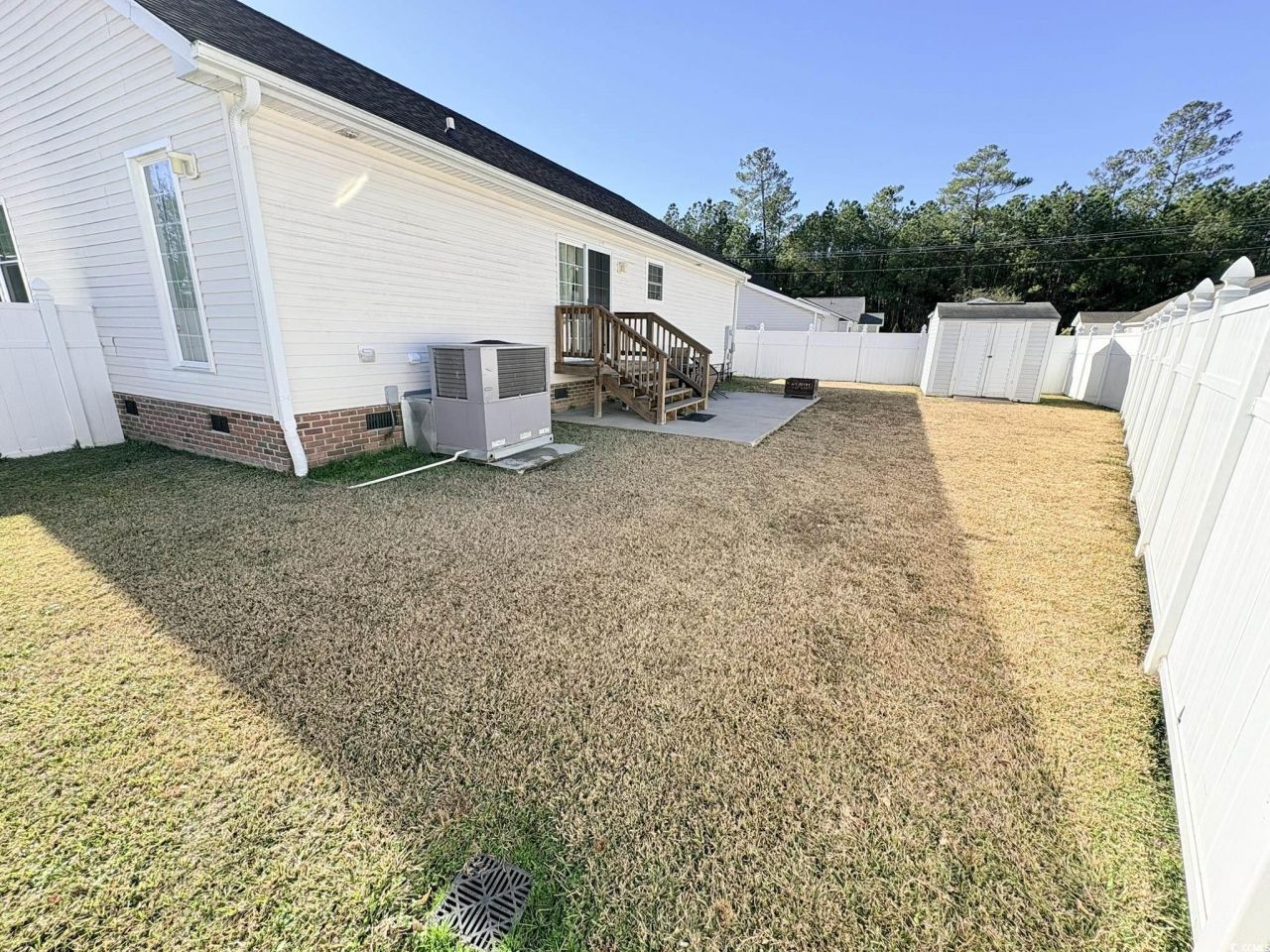 2404 Farmwood Circle Photo 4