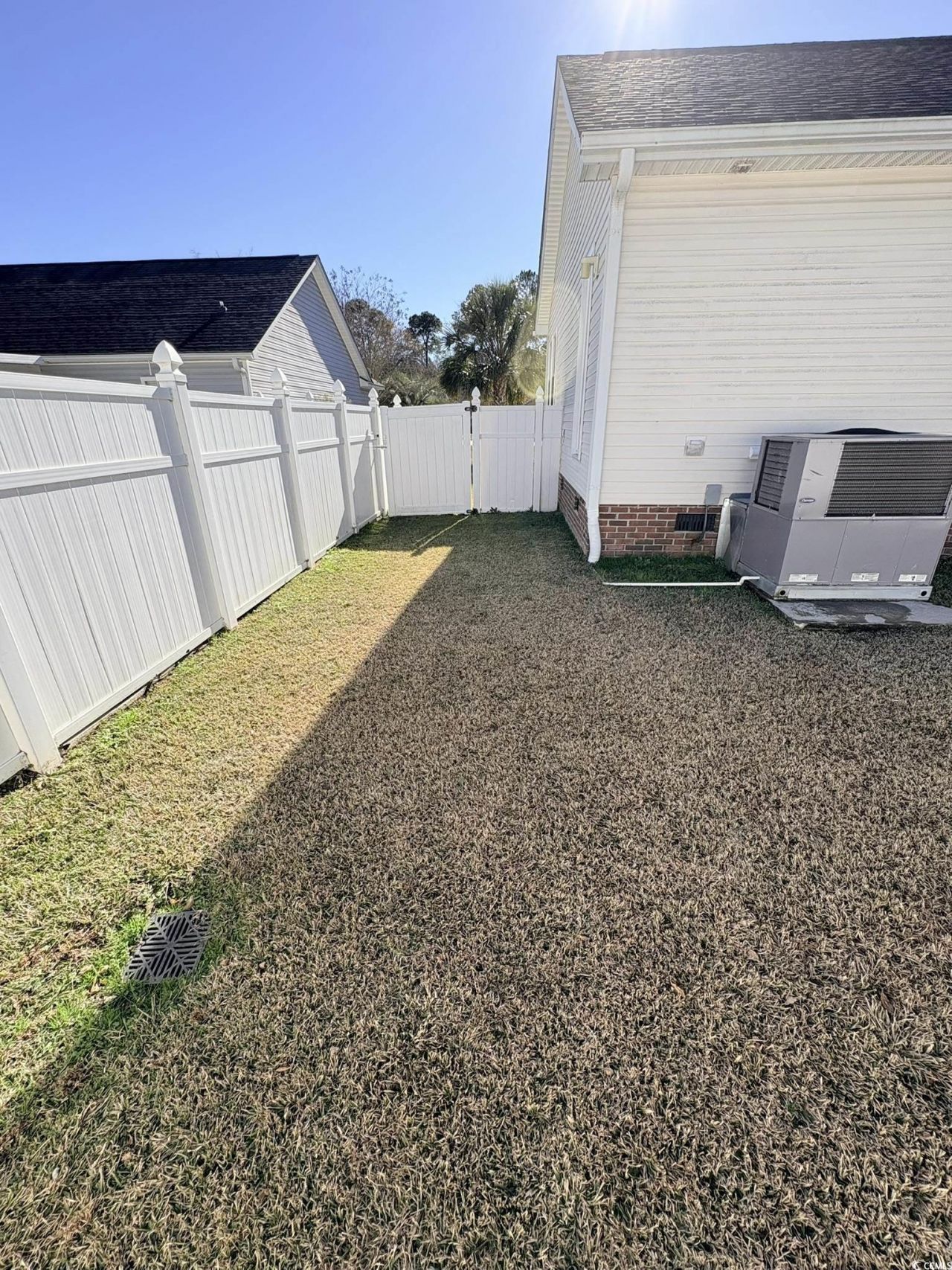 2404 Farmwood Circle Photo 5