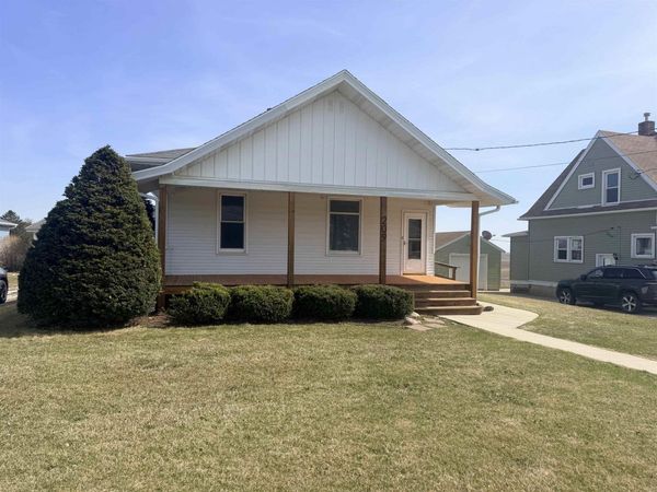 209 Jessie Street, Ossian, IA 52161