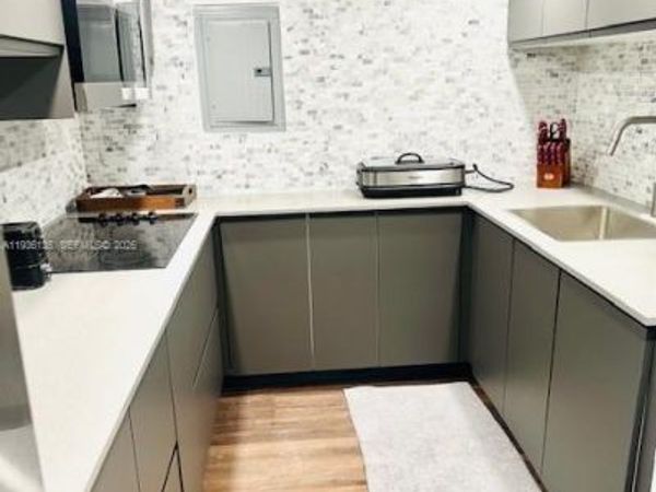 2625 Collins Ave, Unit 415, Miami Beach, FL 33140