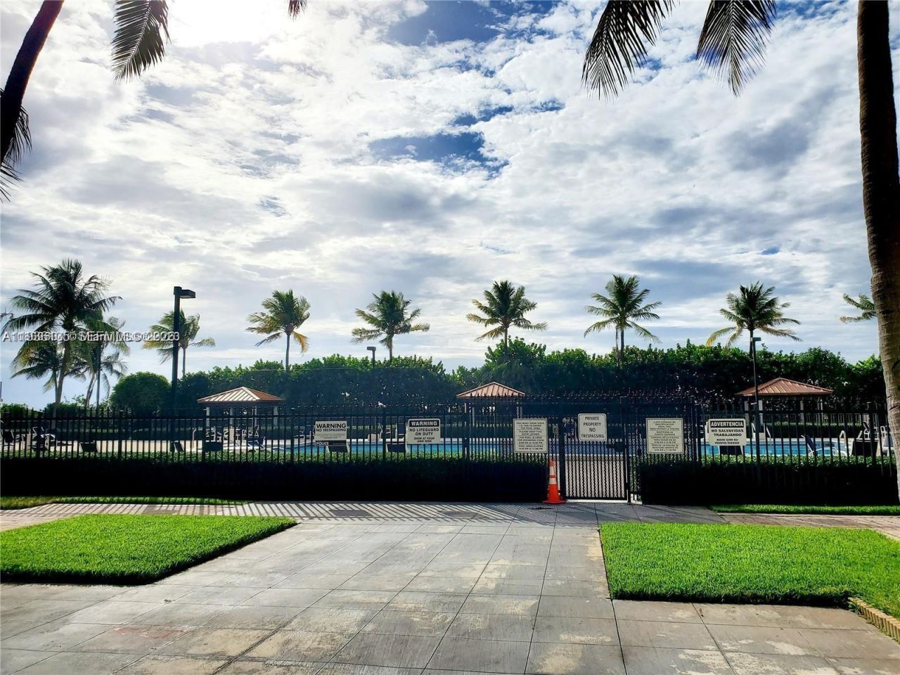 2625 Collins Ave, Unit 415, Miami Beach, FL 33140 Photo