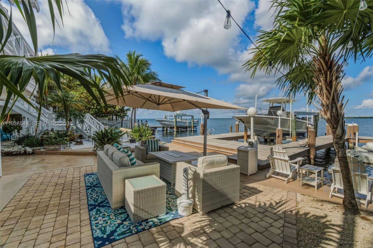 16 North Dr, Key Largo, FL 33037 Photo