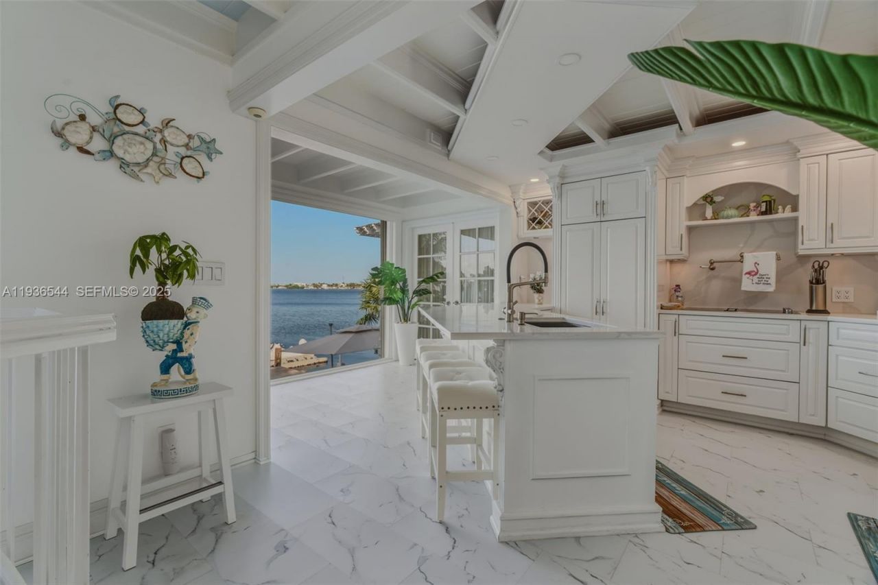 16 North Dr , Key Largo, FL 33037 Photo