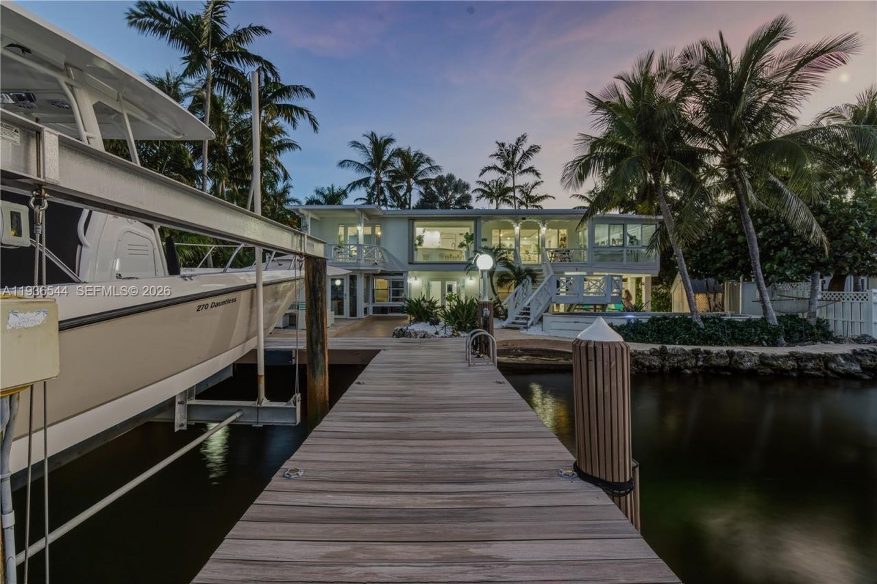 16 North Dr, Key Largo, FL 33037 Photo