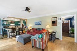 210 Pointer Drive photo 4